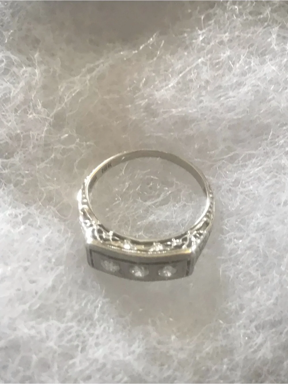 Antique 18k Diamond Filigree Ring